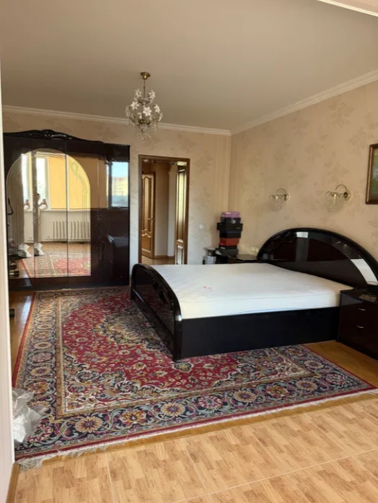 продажа трехкомнатной квартиры номер A-173818 в Киевском районе, фото номер 8
